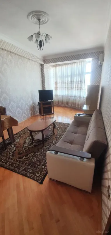Kirayə verilir 2 otaqlı mənzil 64 m²