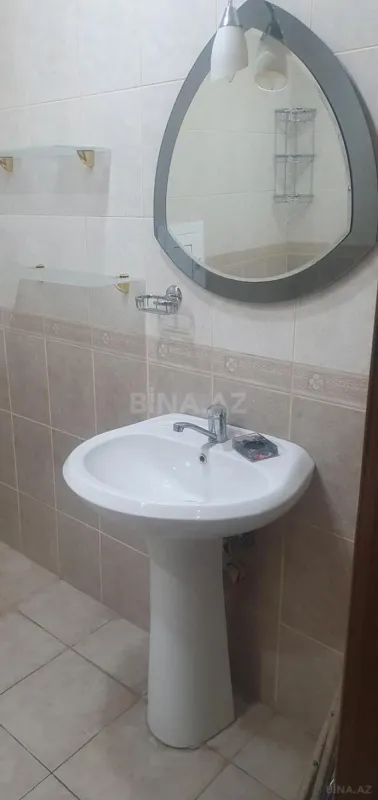 Kirayə verilir 2 otaqlı mənzil 64 m²