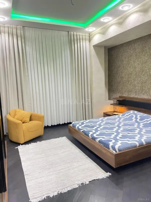 Kirayə verilir 3 otaqlı mənzil 150 m²