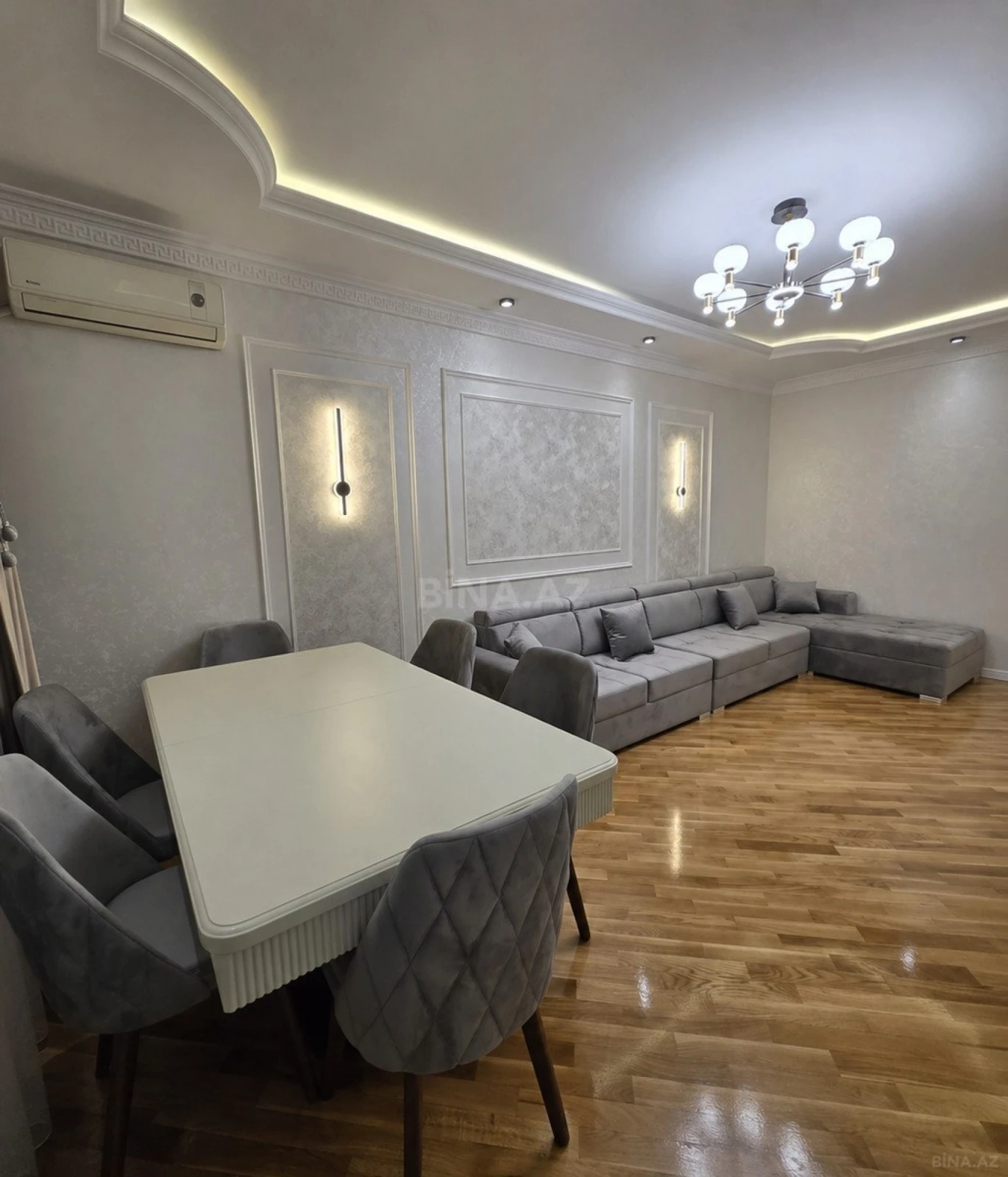Satılır 2 otaqlı mənzil 78 m²