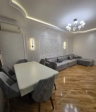 Satılır 2 otaqlı mənzil 78 m² — Bakı, İnşaatçılar 2 otaq 78.00 m²
