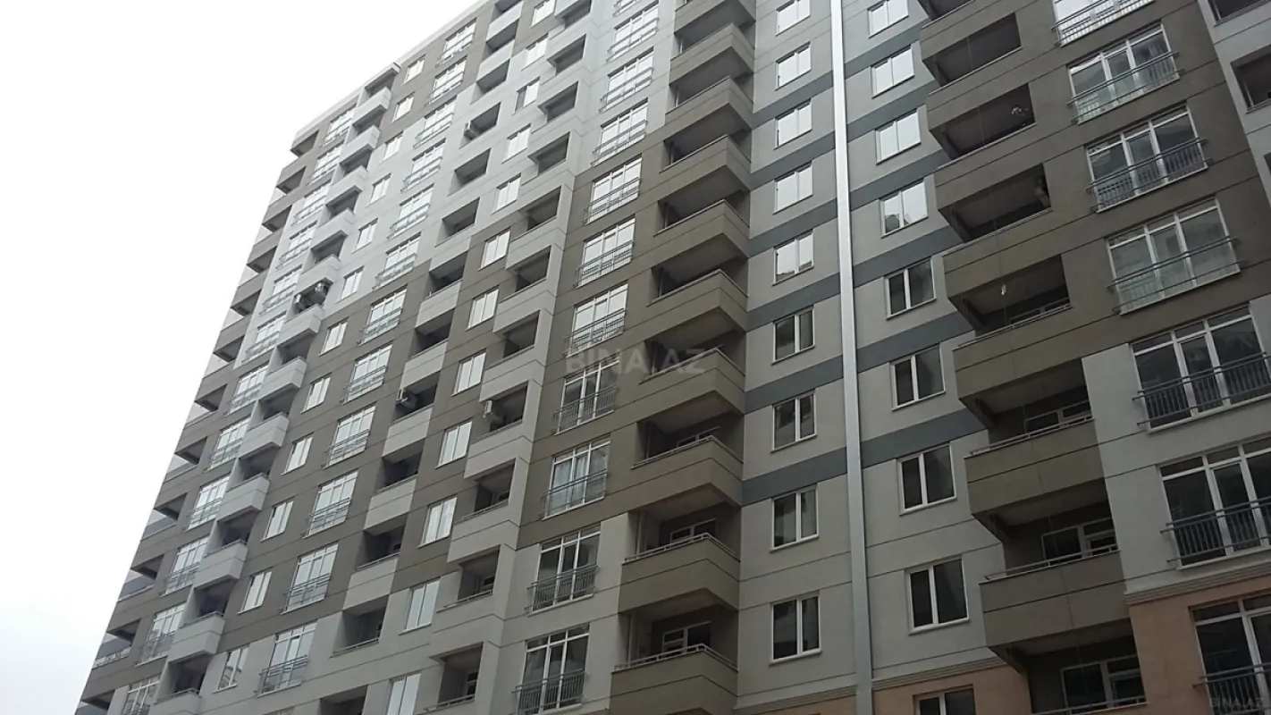 Satılır 2 otaqlı mənzil 78 m²