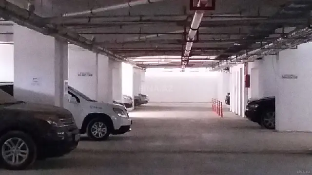 Satılır 2 otaqlı mənzil 78 m²