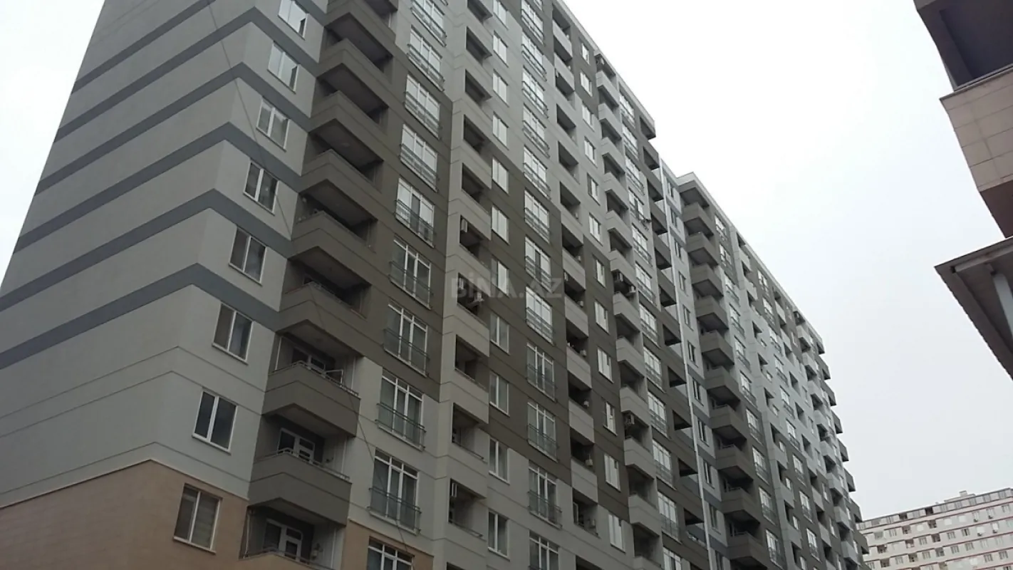 Satılır 2 otaqlı mənzil 78 m²
