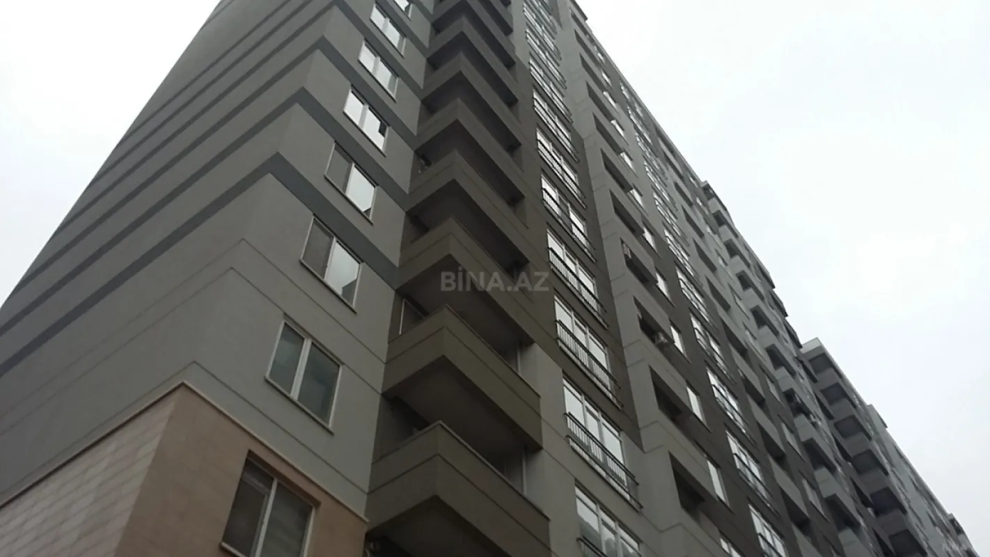 Satılır 2 otaqlı mənzil 78 m²