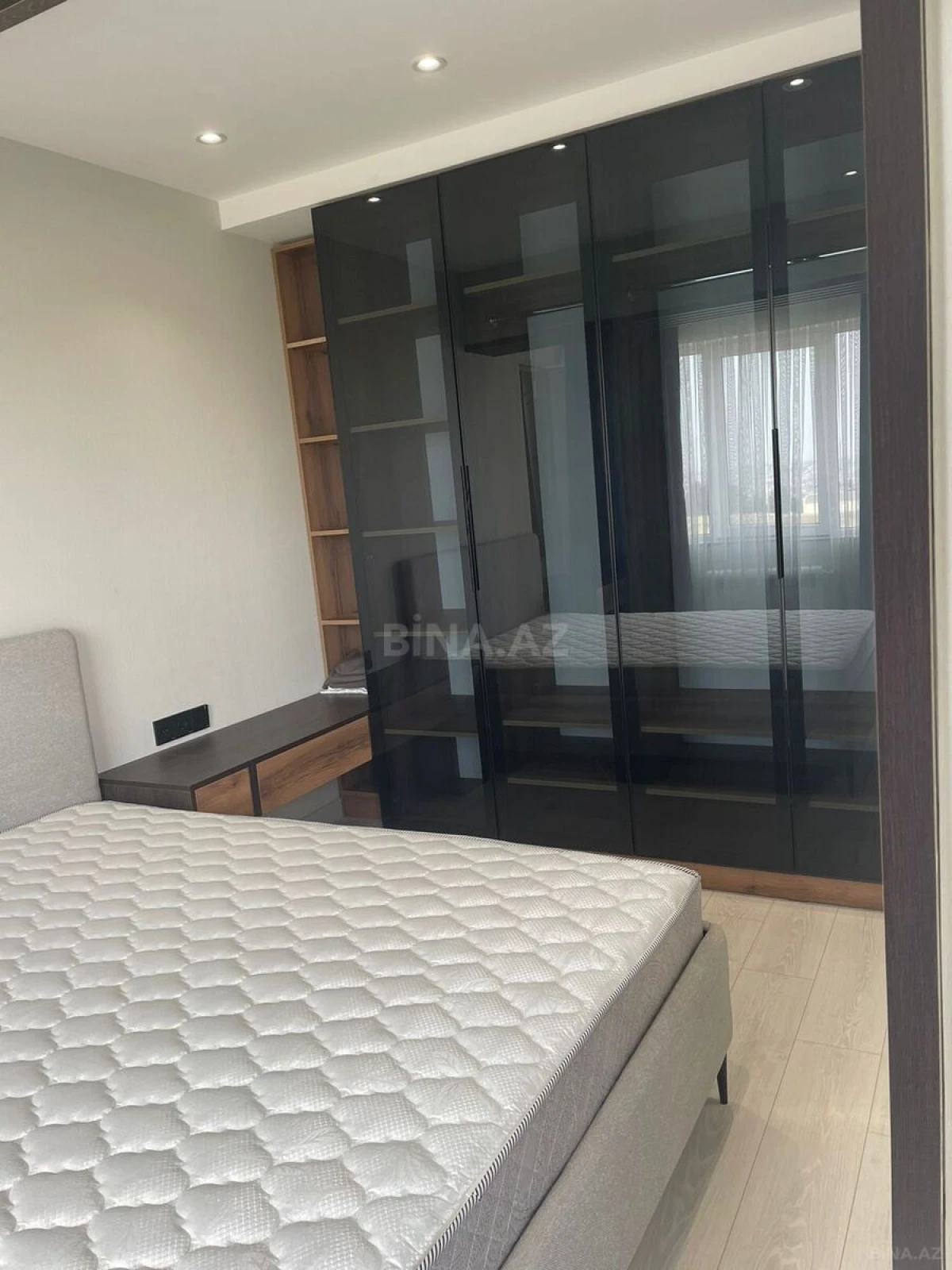Kirayə verilir 2 otaqlı mənzil 60 m²