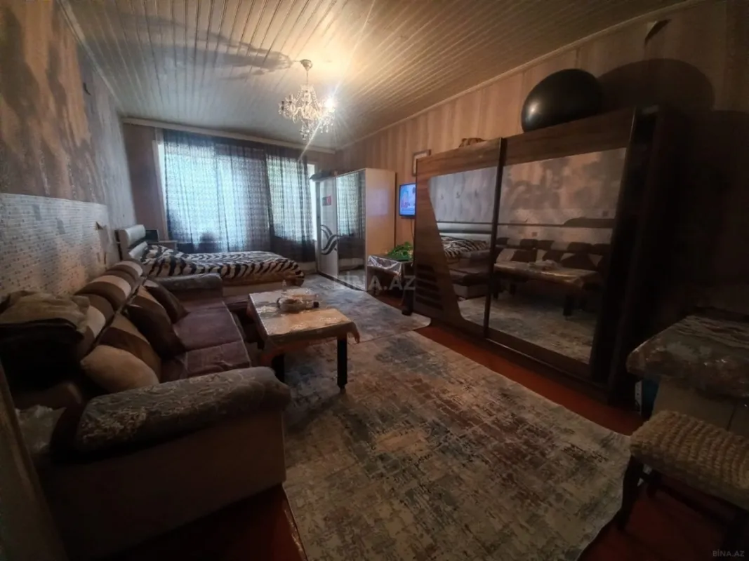 Satılır 5 otaqlı həyət evi 140 m²