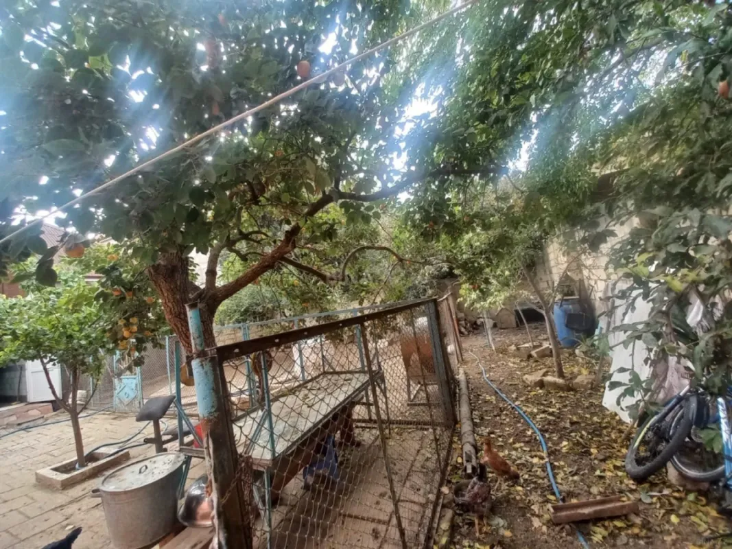 Satılır 5 otaqlı həyət evi 140 m²