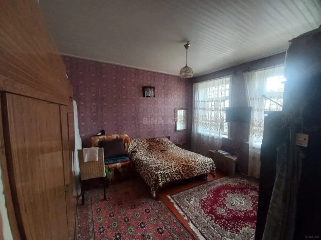 Satılır 5 otaqlı həyət evi 140 m²