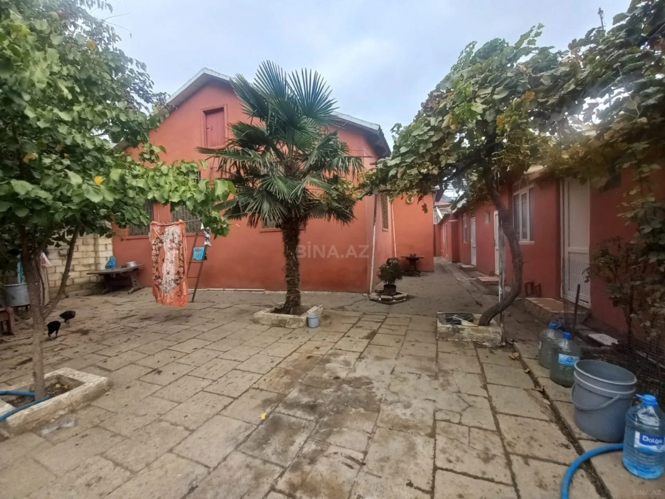 Satılır 5 otaqlı həyət evi 140 m²