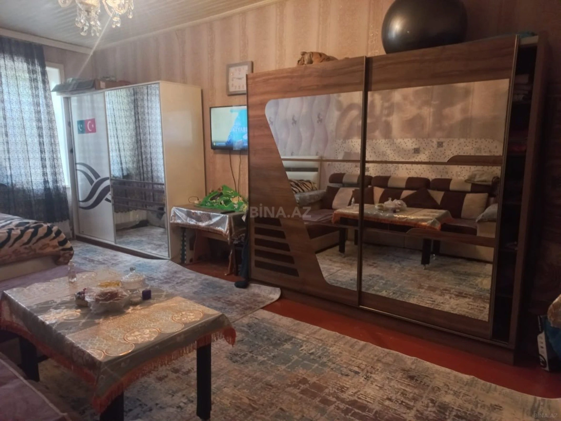 Satılır 5 otaqlı həyət evi 140 m²