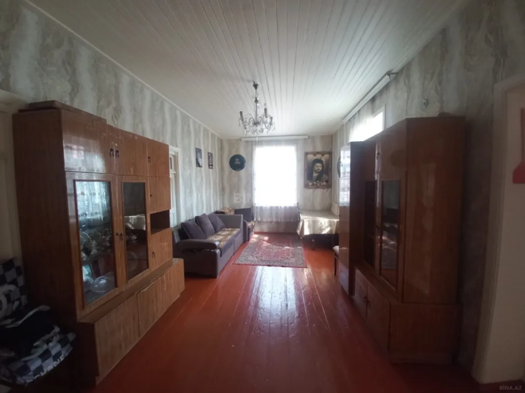 Satılır 5 otaqlı həyət evi 140 m²