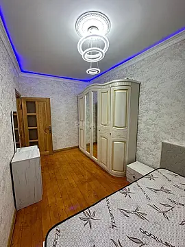 Satılır 2 otaqlı mənzil 55 m²