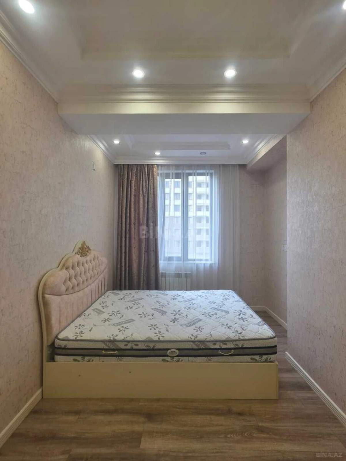 Satılır 3 otaqlı mənzil 97 m²