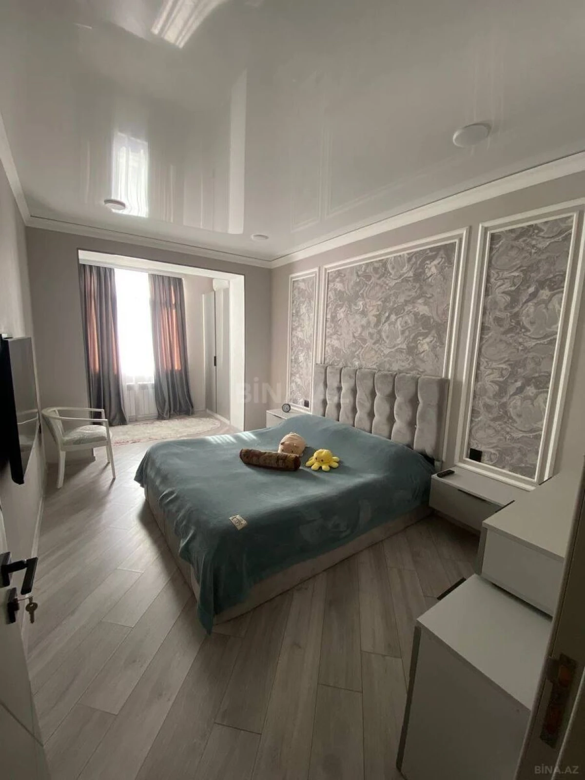 Satılır 3 otaqlı mənzil 98 m²