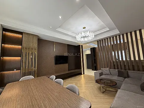 Satılır 4 otaqlı mənzil 145 m² — Bakı 4 otaq 145.00 m²