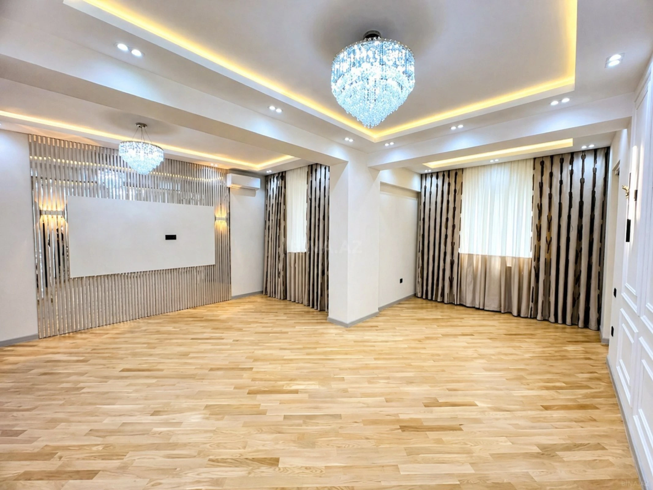 Satılır 4 otaqlı mənzil 192.5 m²