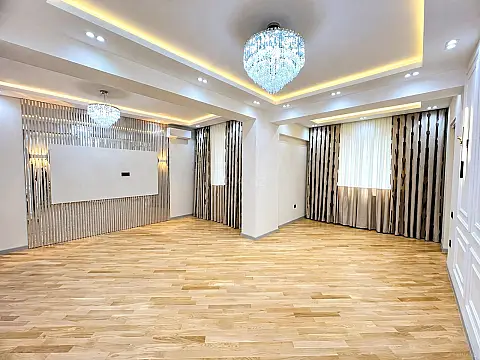 Satılır 4 otaqlı mənzil 192.5 m²
