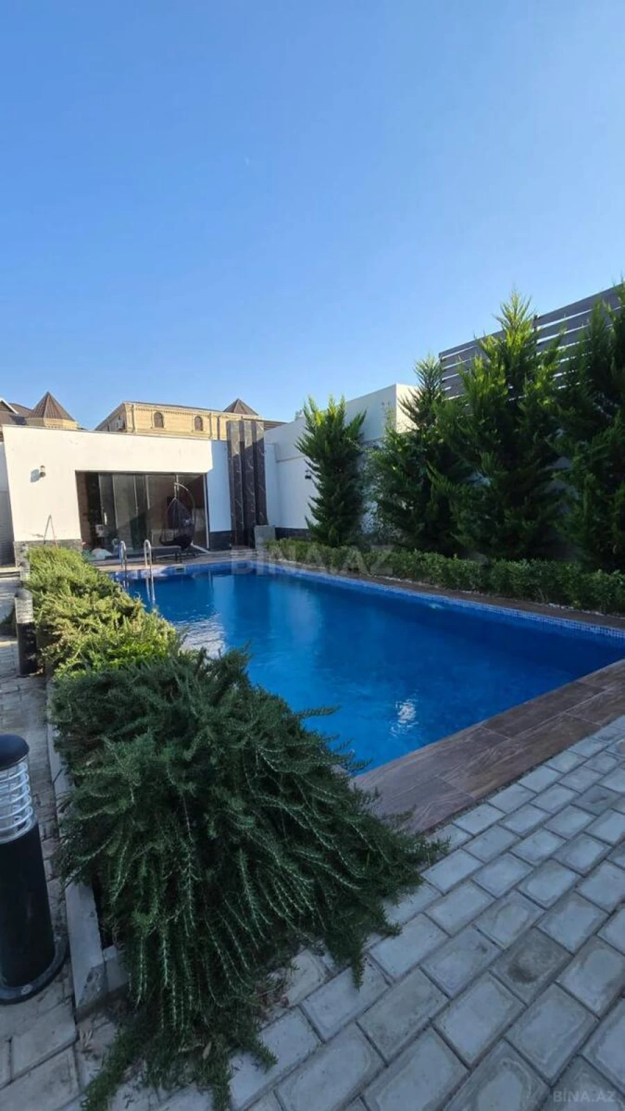 Satılır 7 otaqlı həyət evi 350 m²