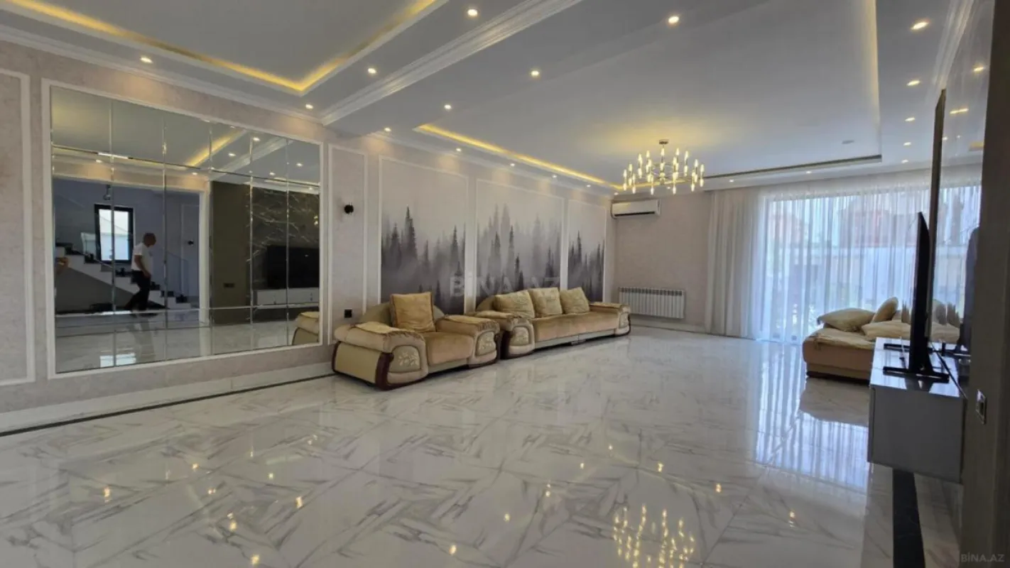 Satılır 7 otaqlı həyət evi 350 m²