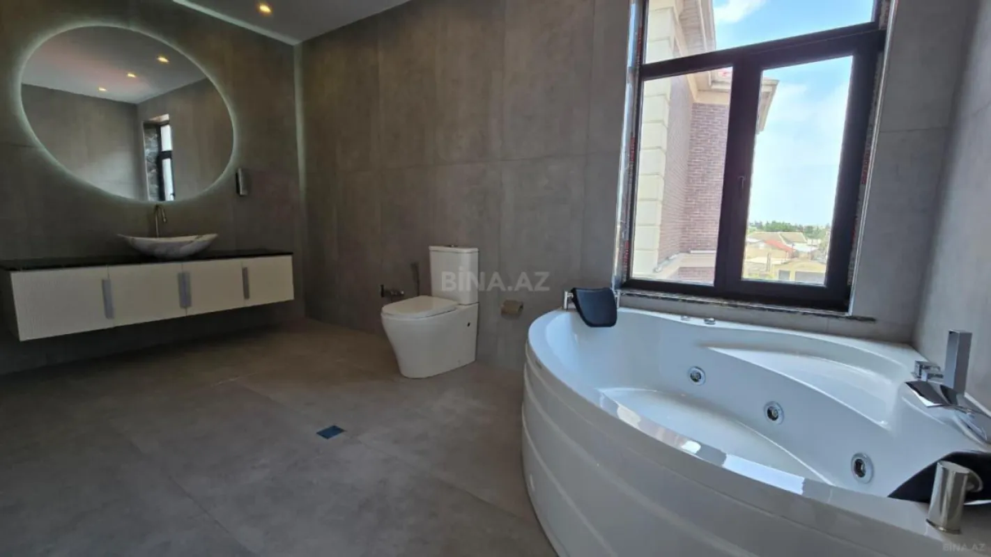 Satılır 7 otaqlı həyət evi 350 m²