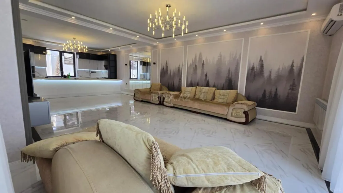 Satılır 7 otaqlı həyət evi 350 m²