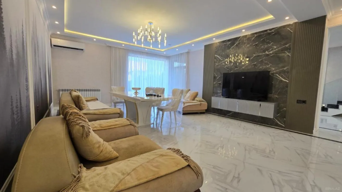 Satılır 7 otaqlı həyət evi 350 m²