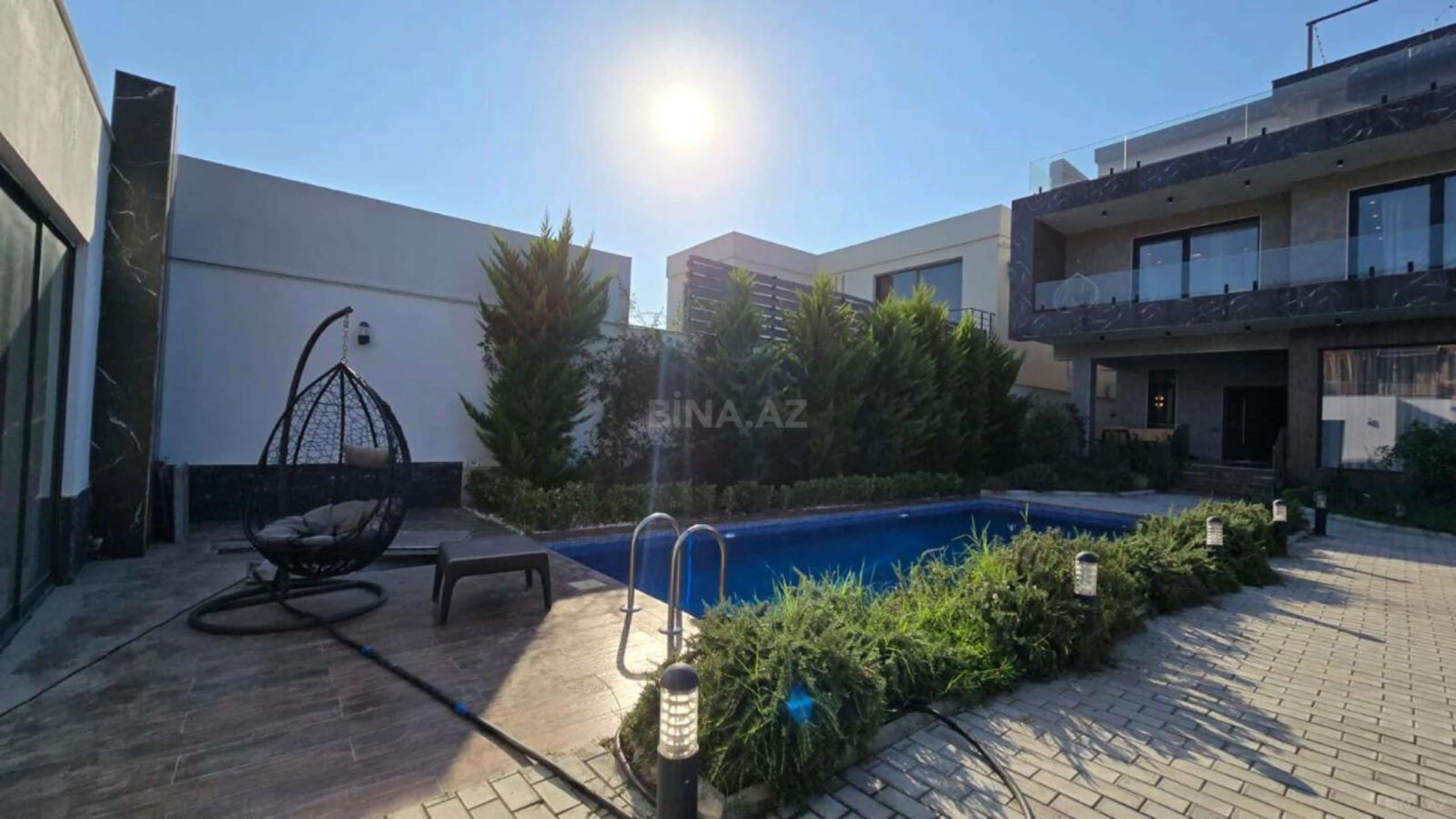Satılır 7 otaqlı həyət evi 350 m²