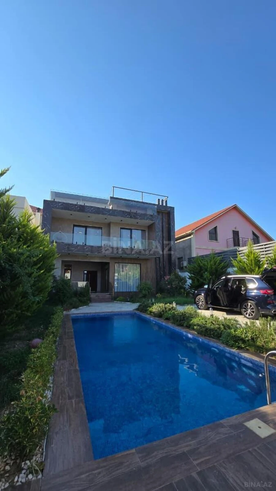 Satılır 7 otaqlı həyət evi 350 m²