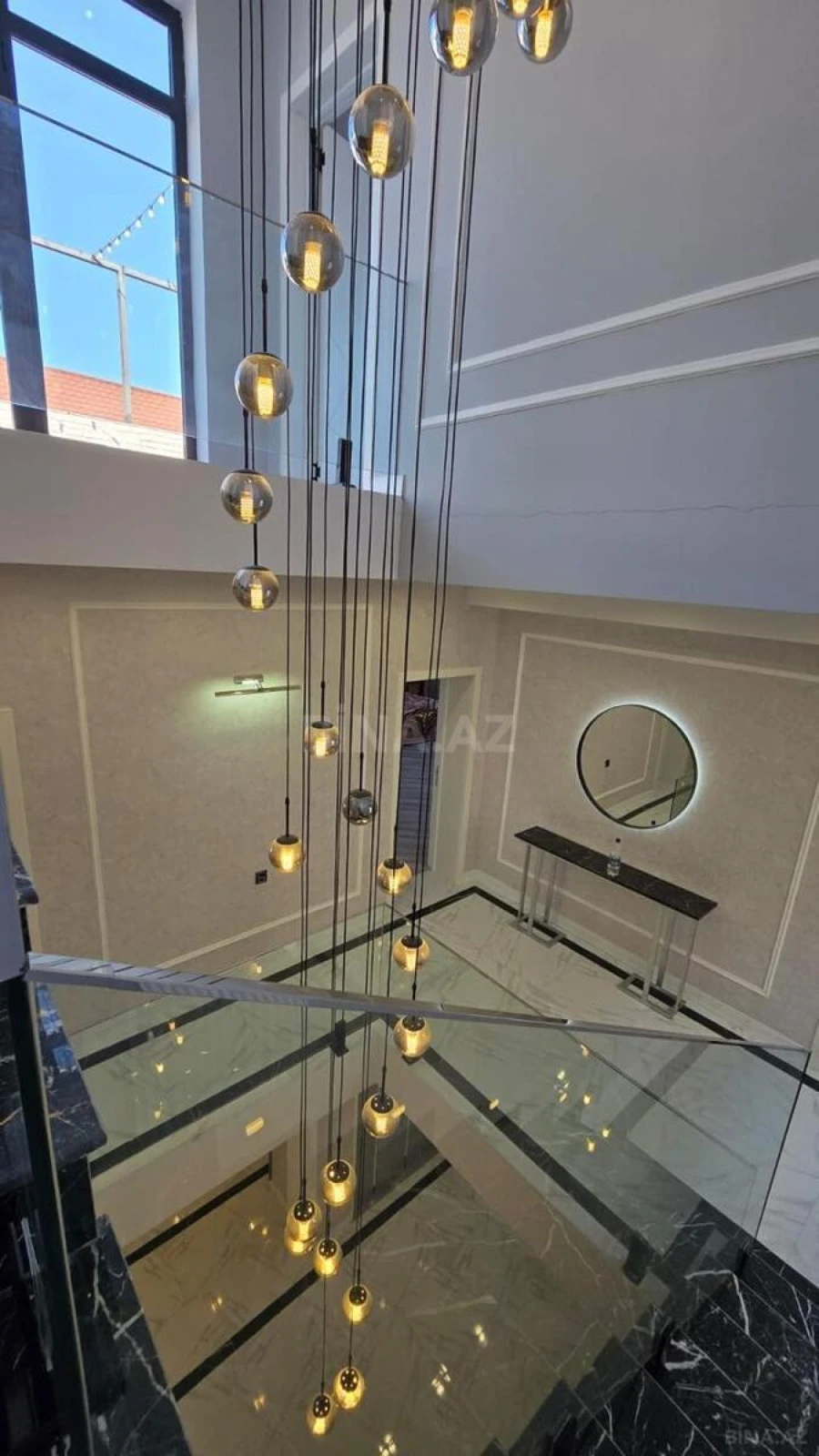 Satılır 7 otaqlı həyət evi 350 m²