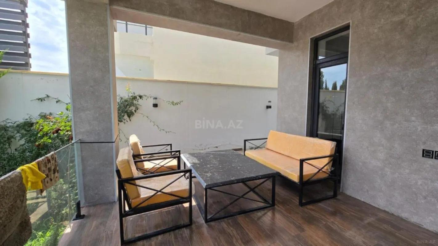 Satılır 7 otaqlı həyət evi 350 m²