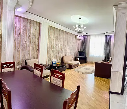 Satılır 3 otaqlı mənzil 125 m² — Bakı 3 otaq 125.00 m²