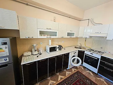 Kirayə verilir 3 otaqlı mənzil 110 m²