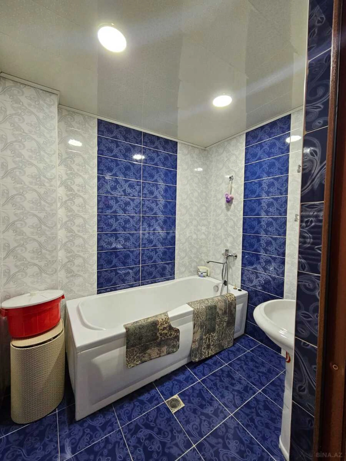 Kirayə verilir 3 otaqlı mənzil 110 m²