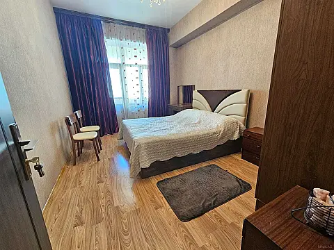 Kirayə verilir 3 otaqlı mənzil 110 m²