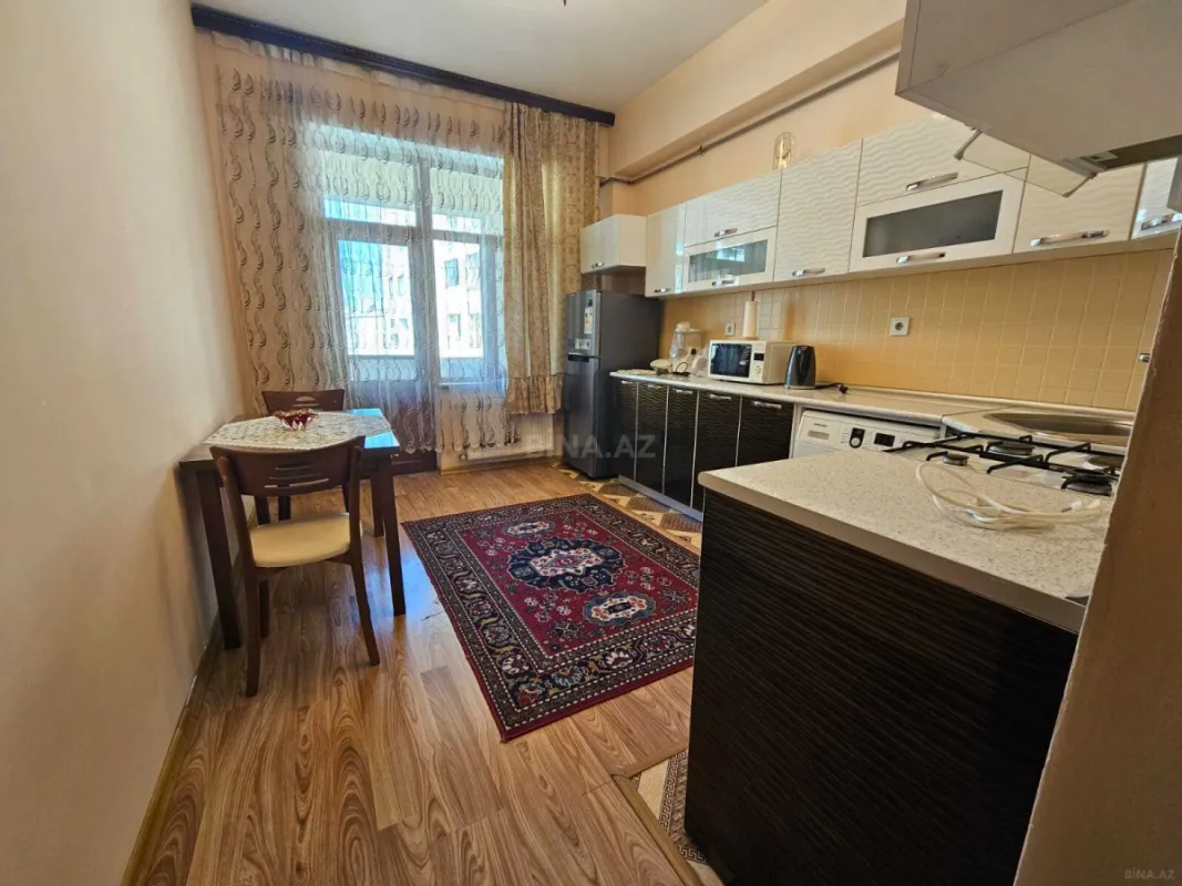 Kirayə verilir 3 otaqlı mənzil 110 m²