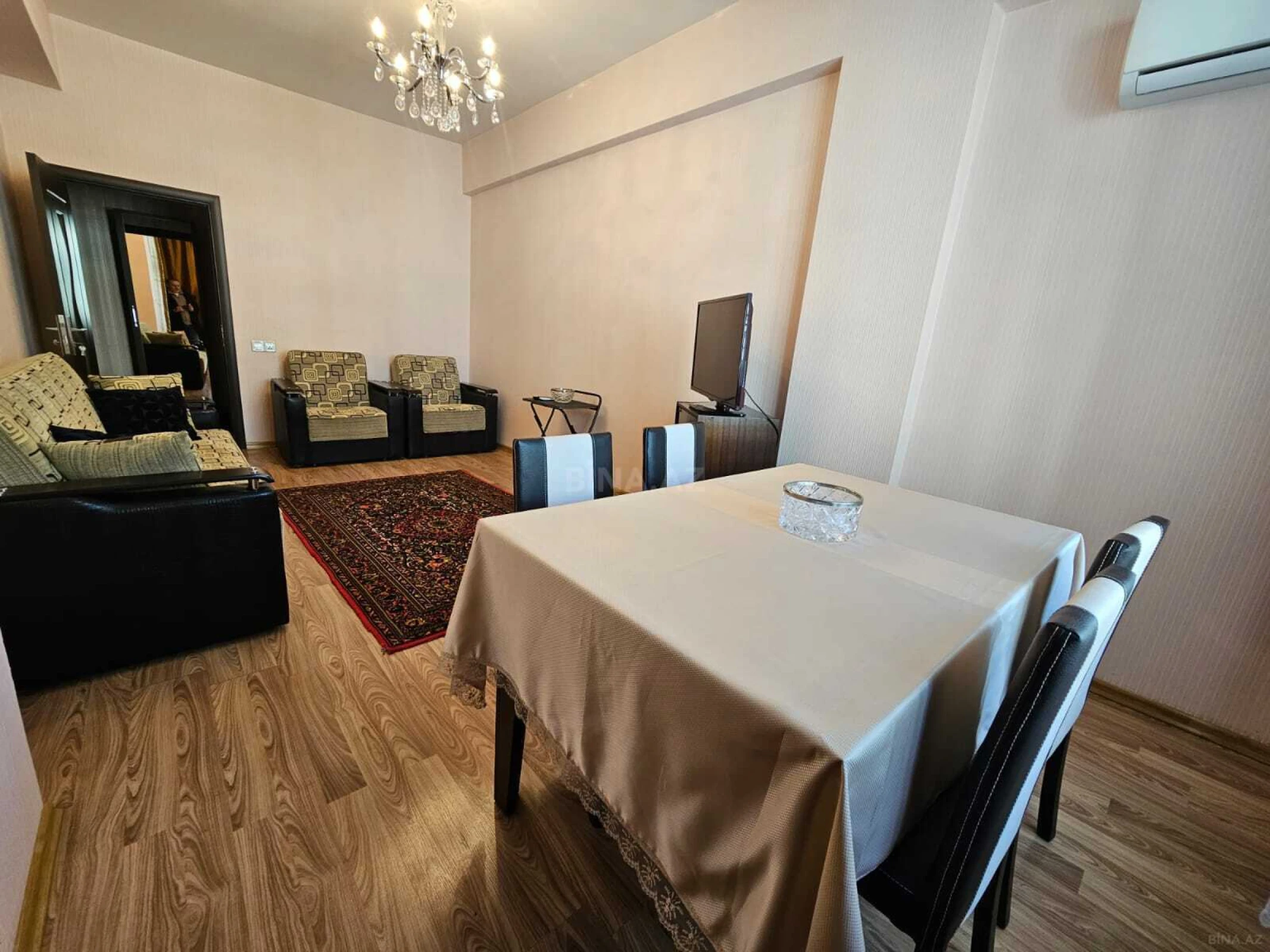 Kirayə verilir 3 otaqlı mənzil 110 m²