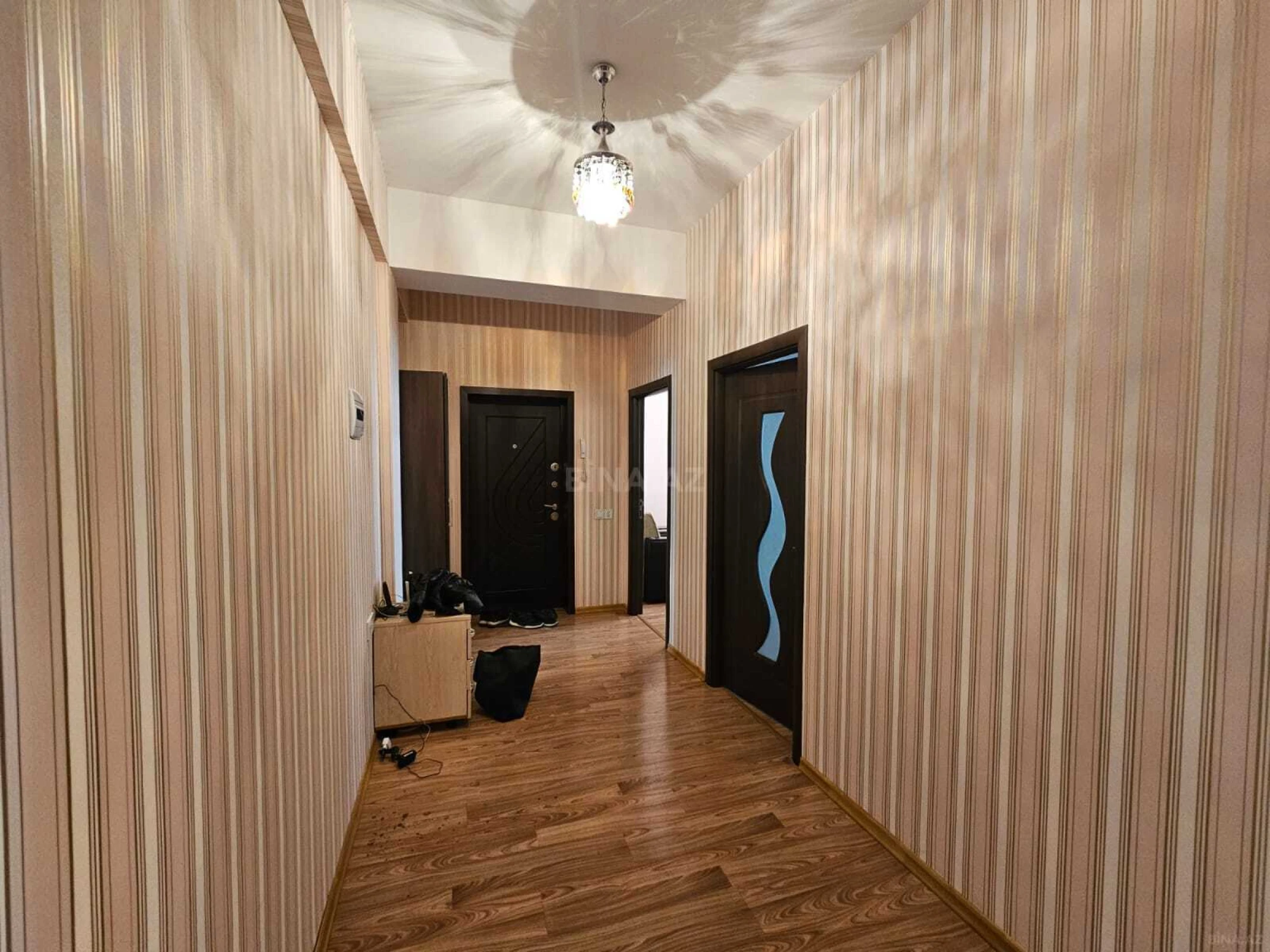 Kirayə verilir 3 otaqlı mənzil 110 m²