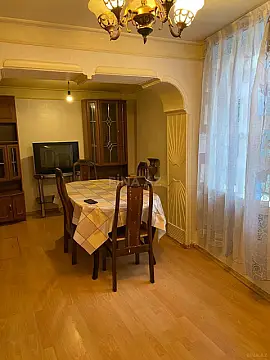 Kirayə verilir 2 otaqlı həyət evi 60 m²