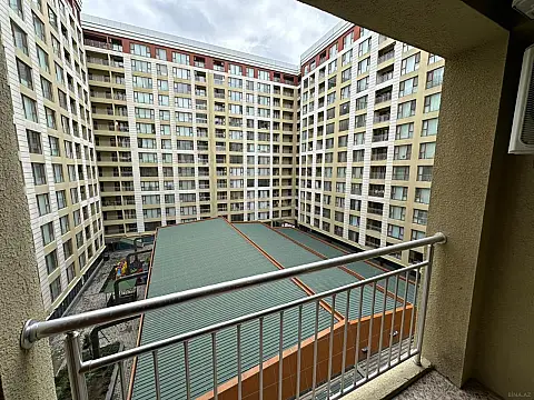 Kirayə verilir 2 otaqlı mənzil 95 m²