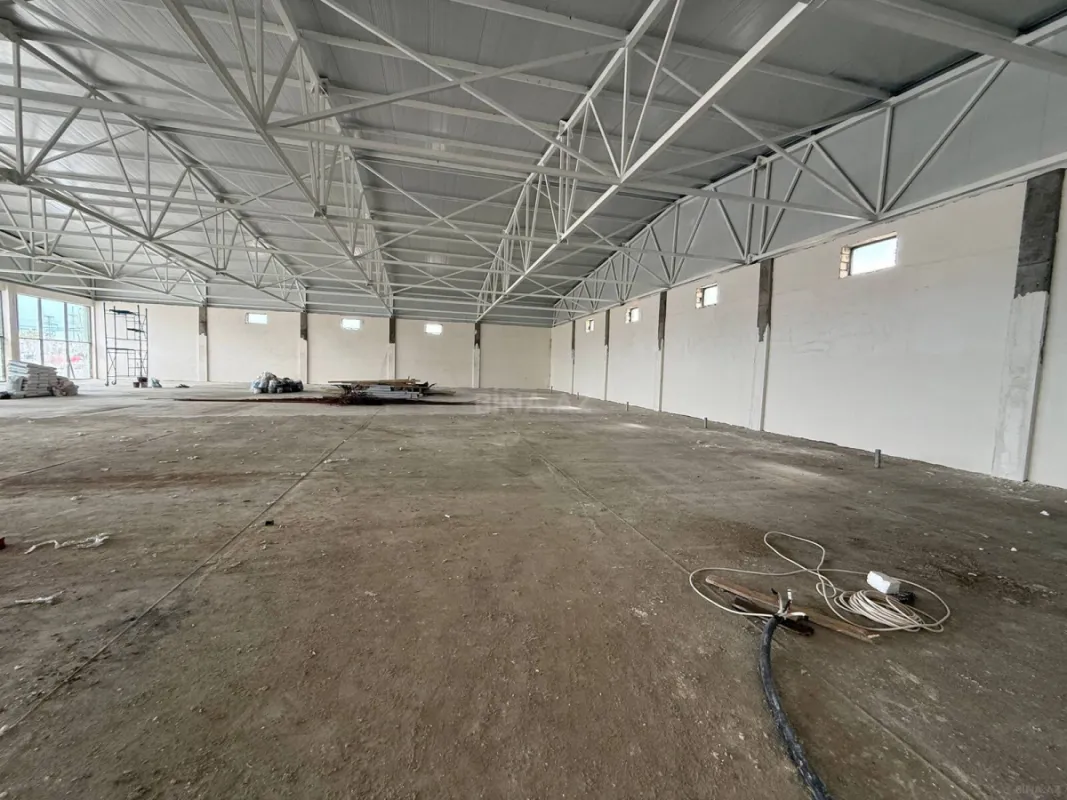 Kirayə verilir obyekt 1100 m²