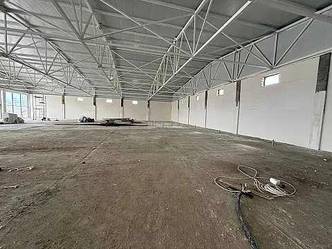 Kirayə verilir obyekt 1100 m²