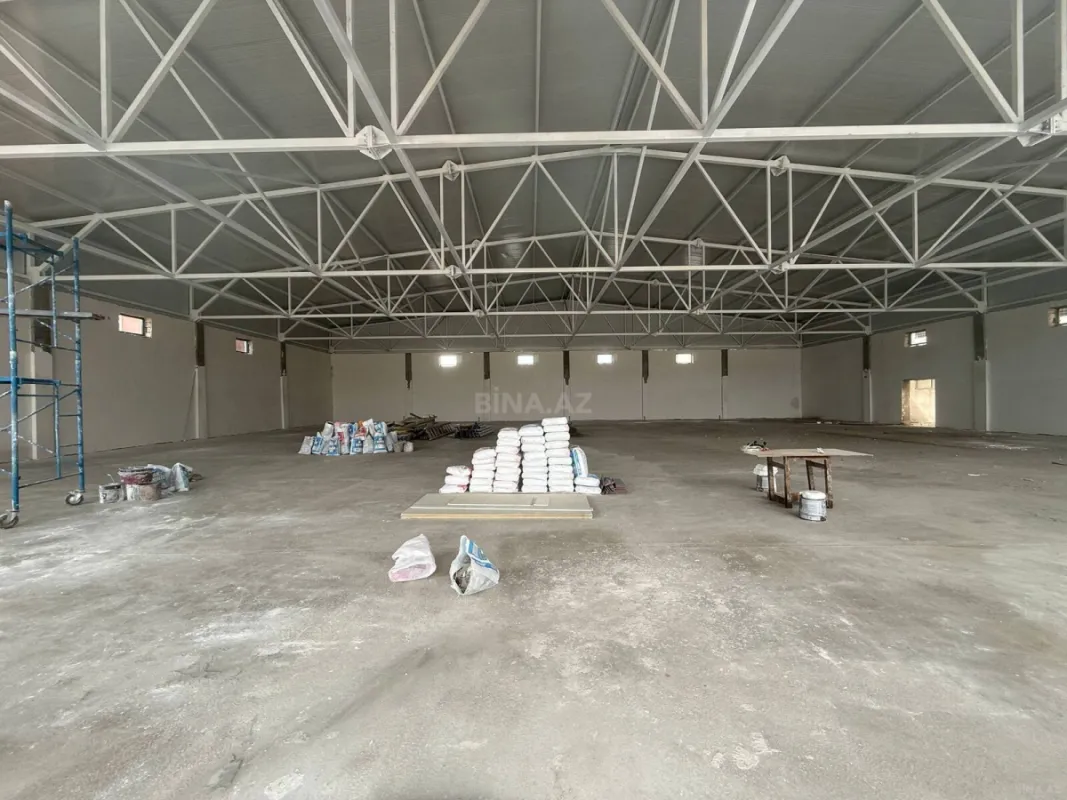 Kirayə verilir obyekt 1100 m²