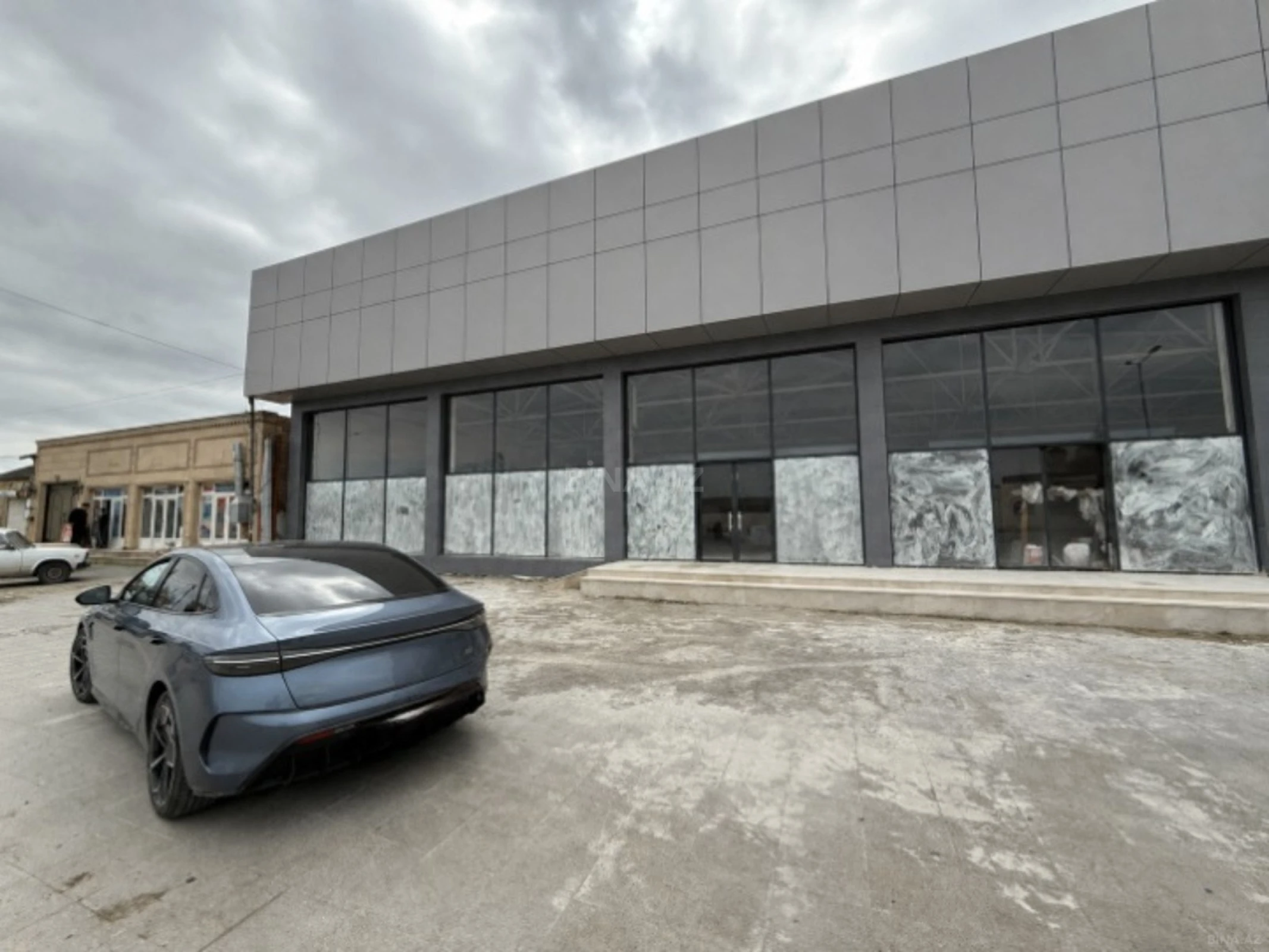 Kirayə verilir obyekt 1100 m²