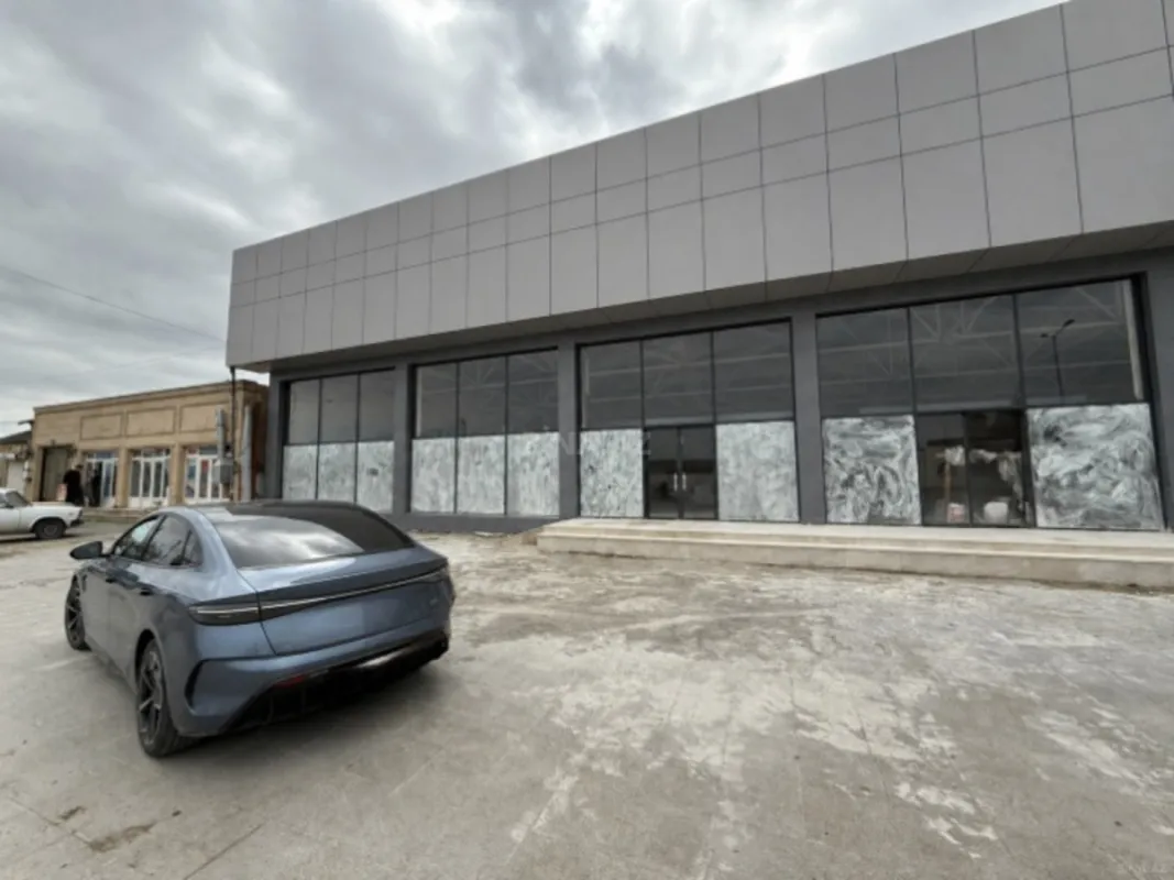 Kirayə verilir obyekt 1100 m²