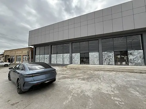 Kirayə verilir obyekt 1100 m²