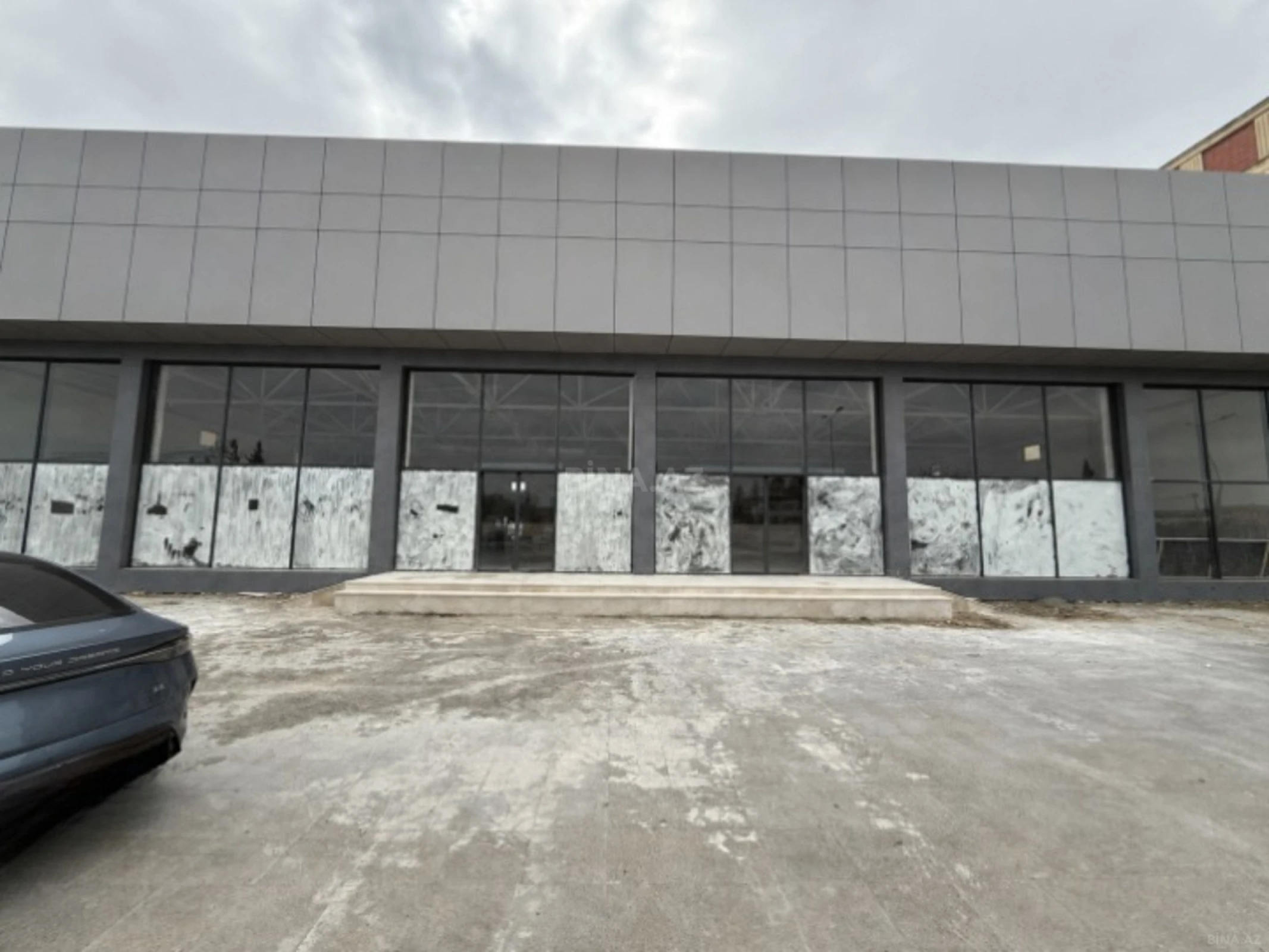 Kirayə verilir obyekt 1100 m²