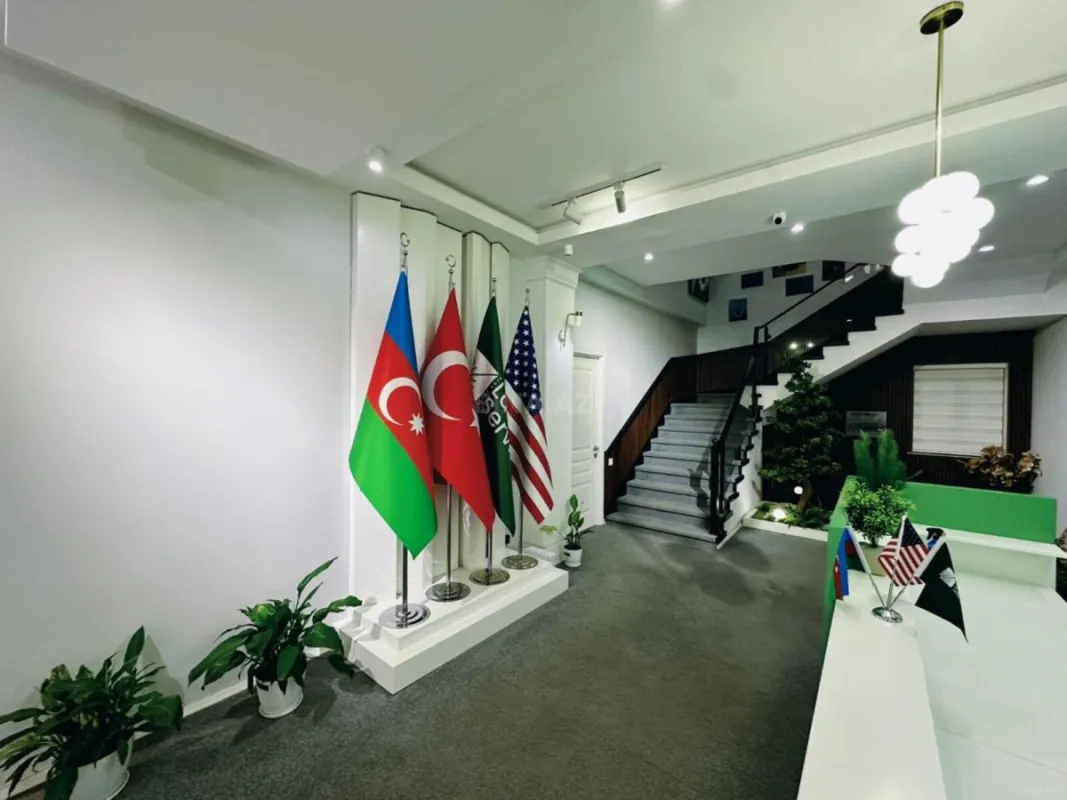 Kirayə verilir 20 otaqlı ofis 1000 m²
