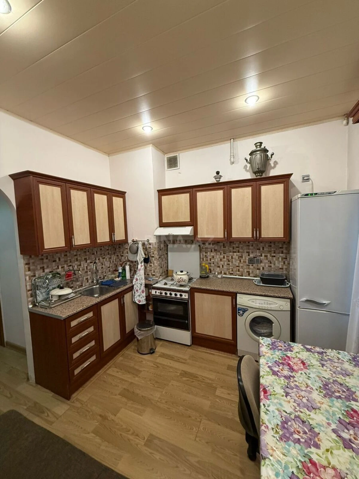 Kirayə verilir 2 otaqlı mənzil 60 m²