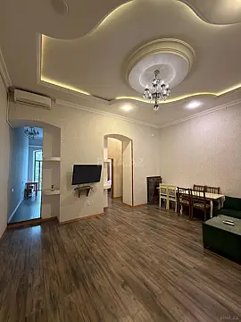 Satılır 3 otaqlı mənzil 110 m²